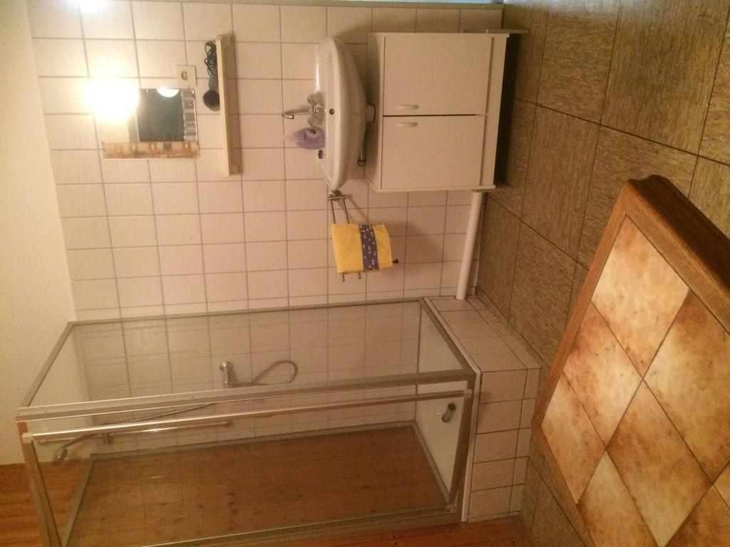 Zur Krone Wolfsegg Bagian luar foto